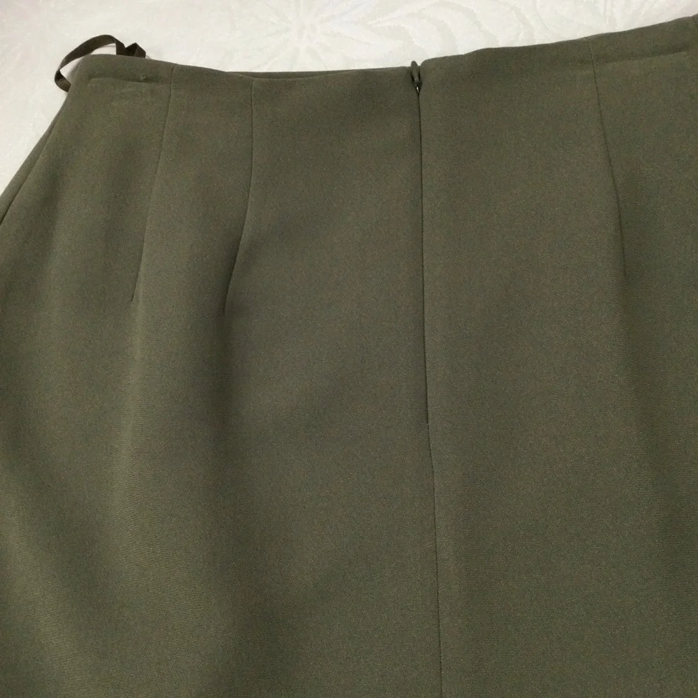 Casual Corner Green Pencil Skirt Knee-Length Work